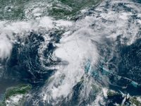 Imagen satelital NOAA GOES-East del huracán Elsa a medida que avanzaba por la costa oeste de Florida el pasado 6 de julio de 2021.