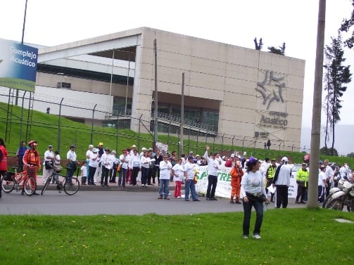 Marcha multitudinaria en junio de 2011 para visibilizar la defensa comunitaria del Humedal el Salitre. Foto: Edgar Riveros