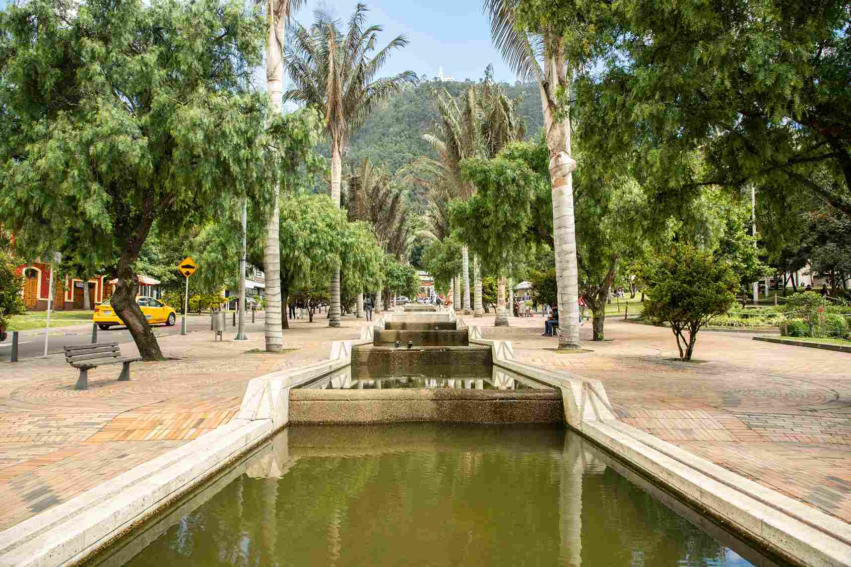 Eje Ambiental_011221_JuanAmarú Rodríguez-31foto: visitbogota: https://visitbogota.co/es/que-hacer-en-bogota/cultura/eje-ambiental